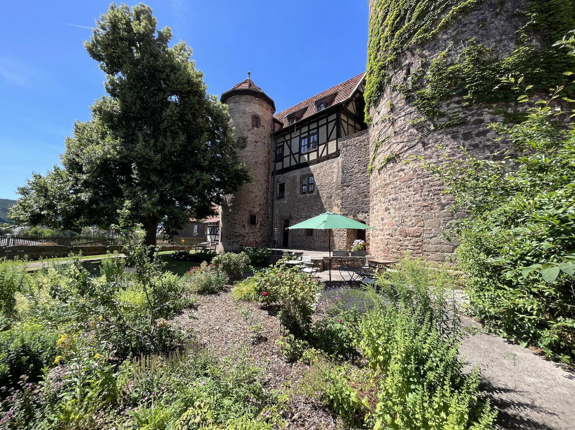 Graefin Martha Maria - Design-apartment In Der Historischen Hinterburg - Nahe Fulda *